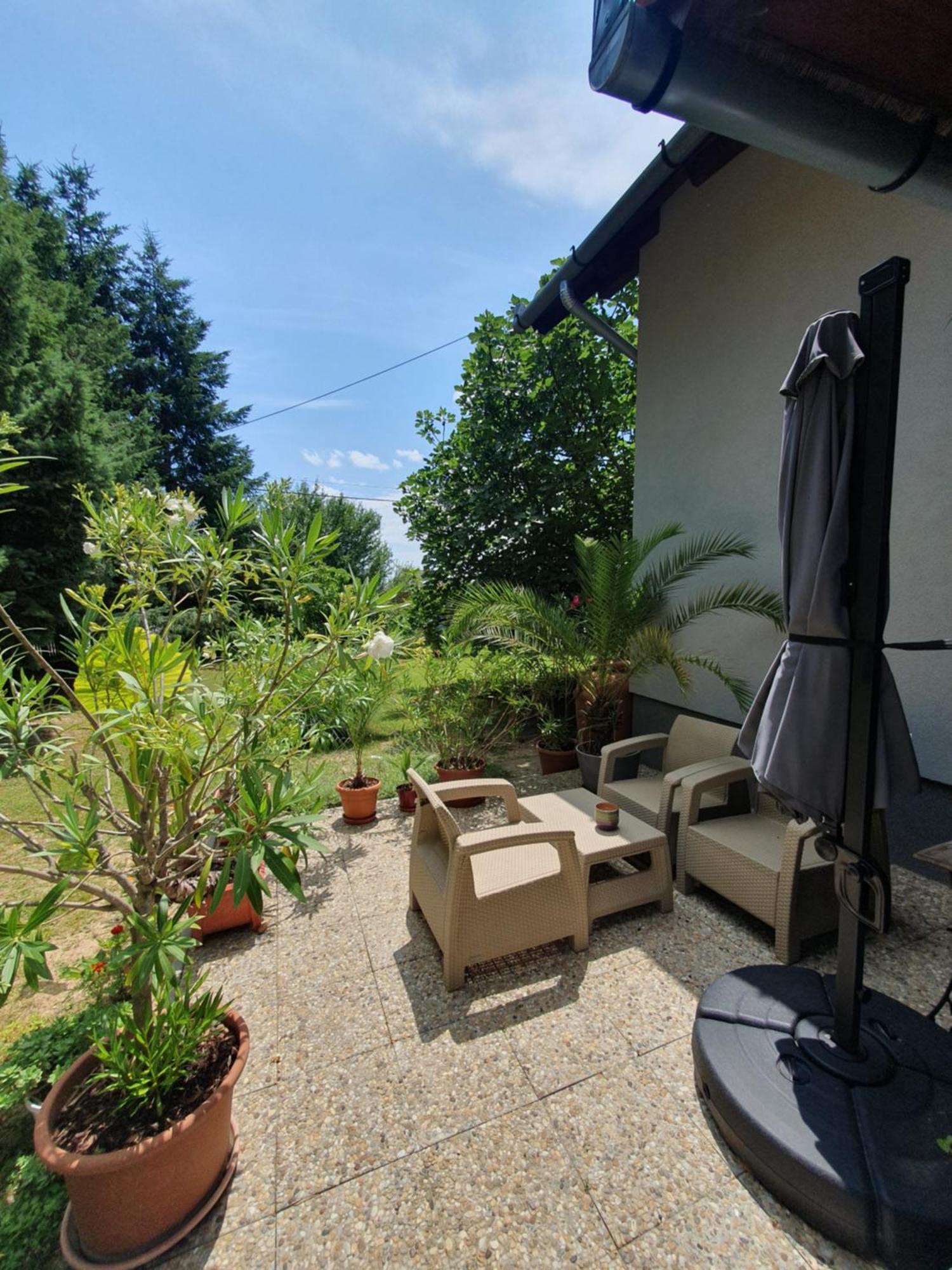 Feher Rozsa Apartman Cserszegtomaj Exterior foto