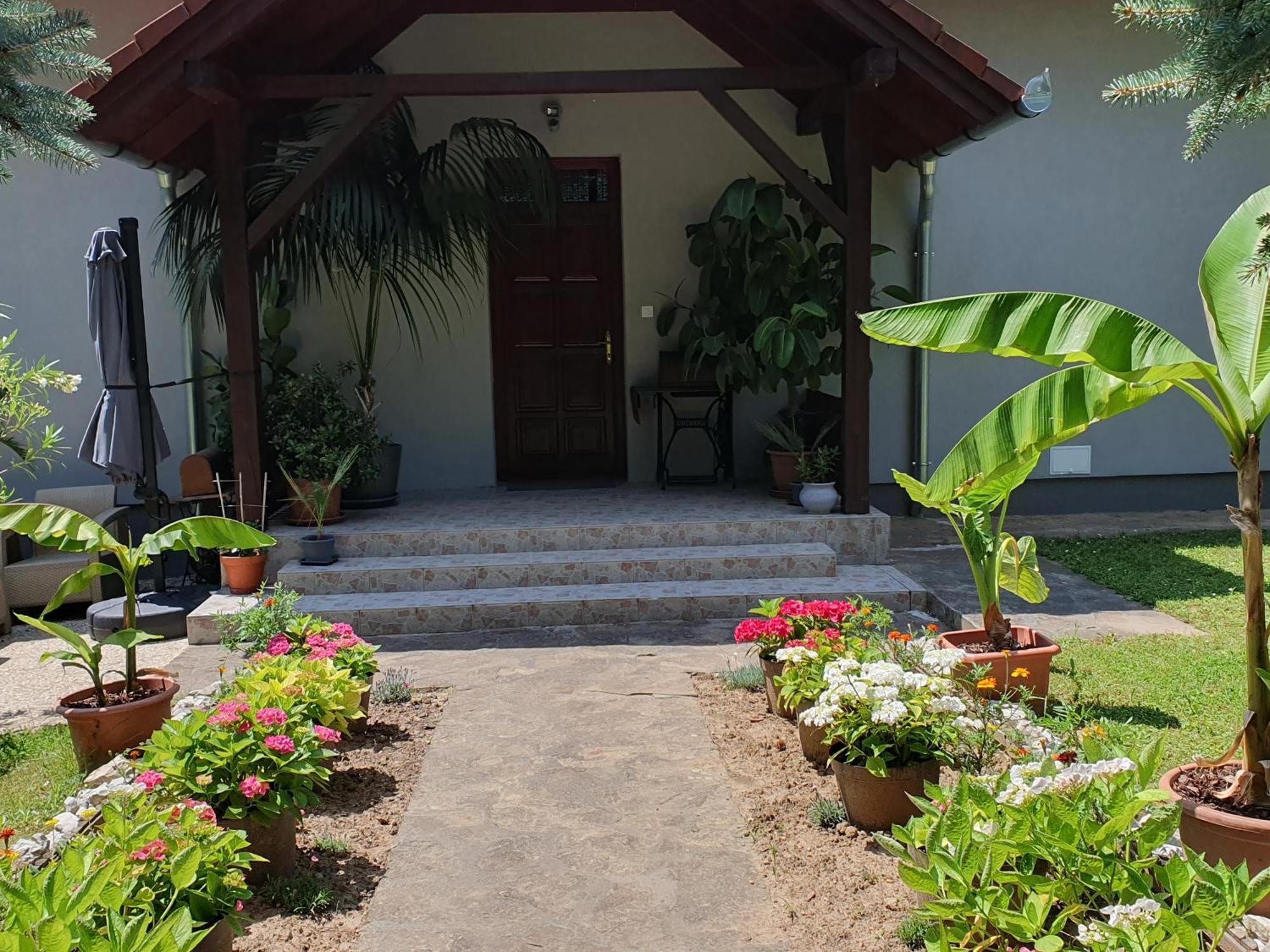 Feher Rozsa Apartman Cserszegtomaj Exterior foto