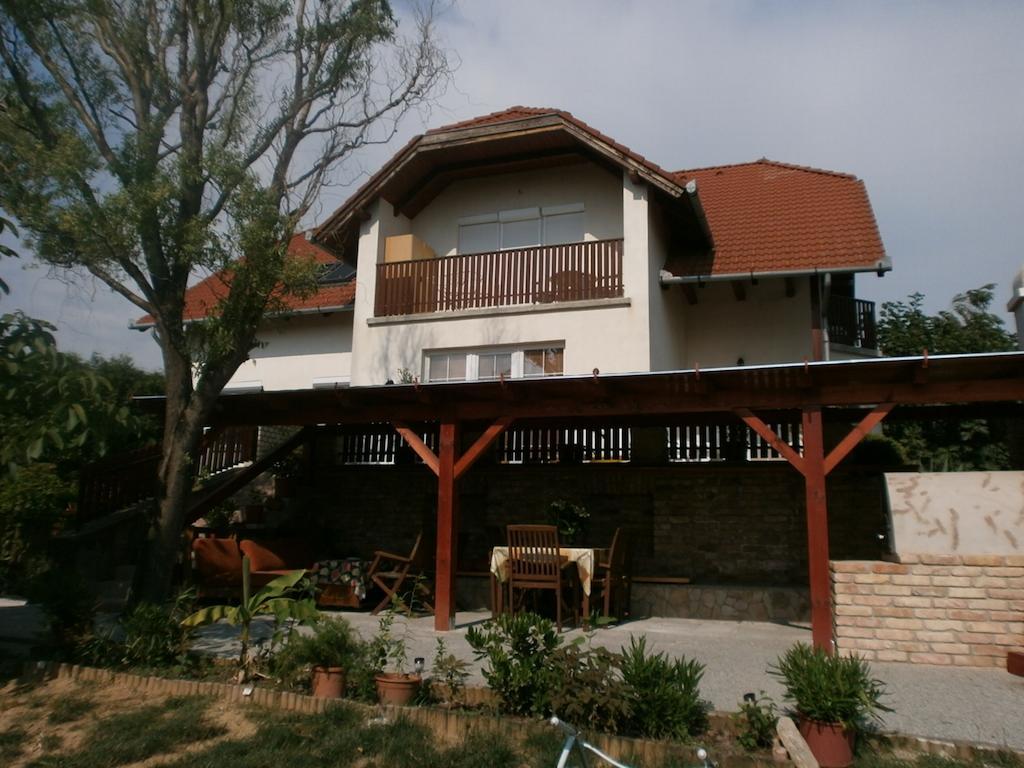 Feher Rozsa Apartman Cserszegtomaj Zimmer foto