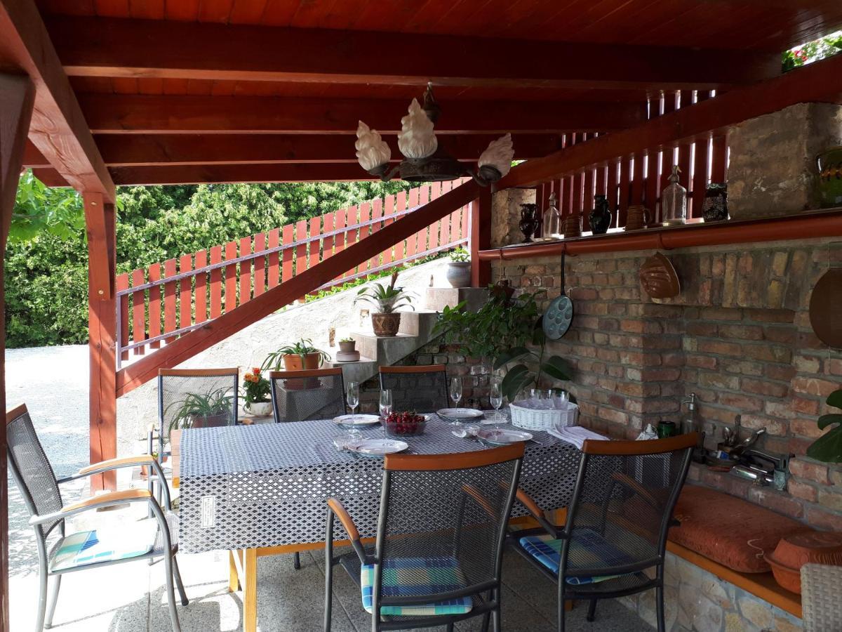 Feher Rozsa Apartman Cserszegtomaj Exterior foto